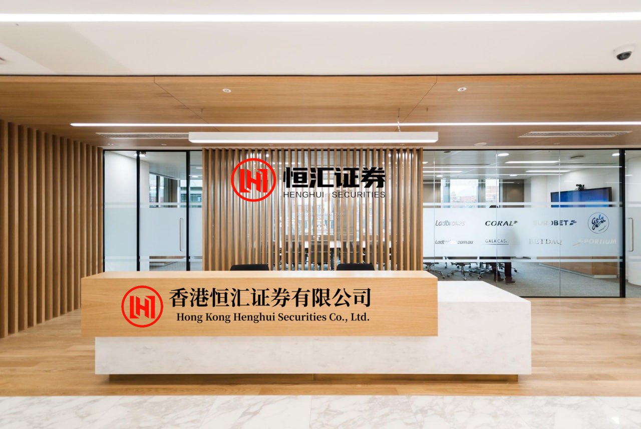贝贝查 蔚来ES8交付八周年 大五座版正式开启预订